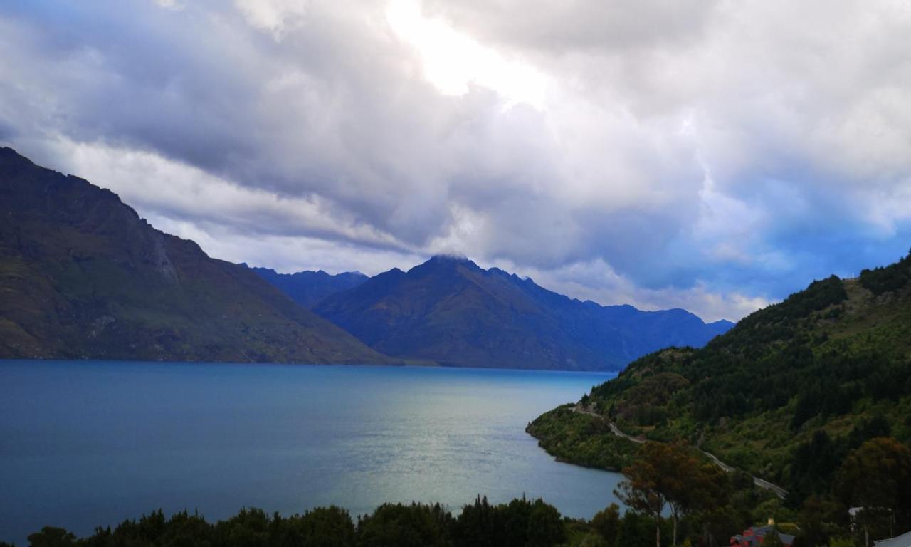 Queenstown Lakeview Holiday Home-5Mins To Town Buitenkant foto